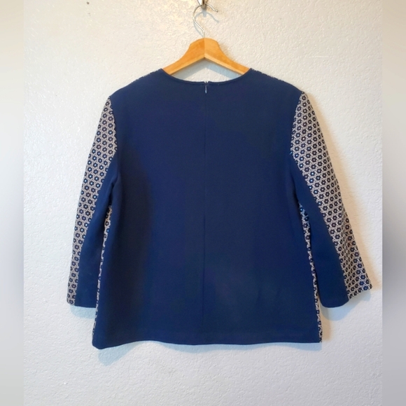 Weekend Max Mara Blue and White Patterned Blouse - Picture 4 of 5